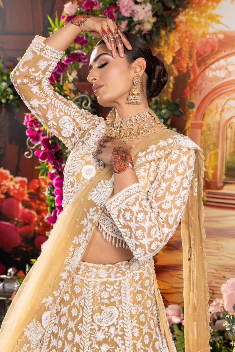 White & Gold Crystal Bridal Jewellery Set [product_title] | OORVI DESAI |  Designer Indian Wedding Dresses in London