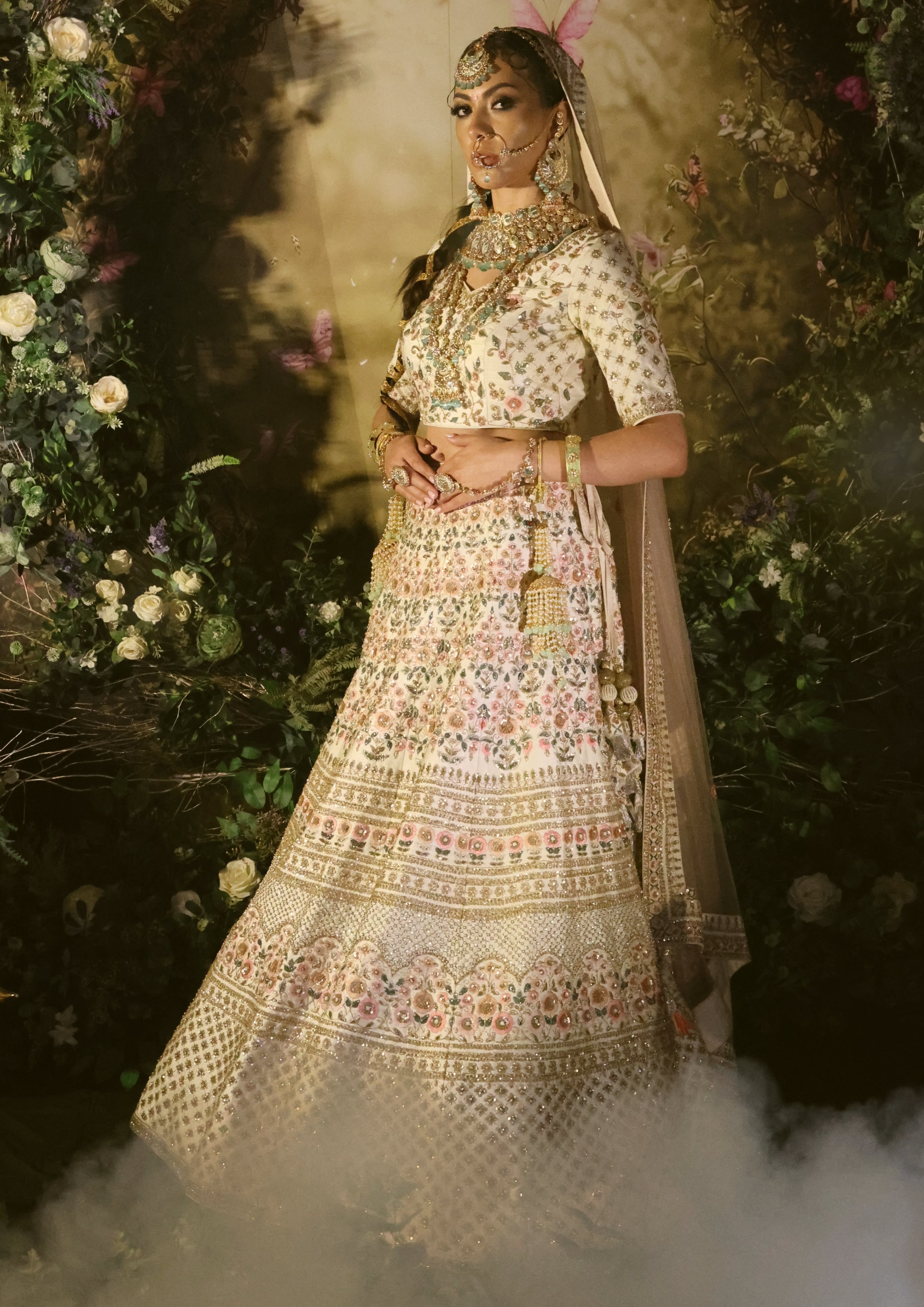ivory and gold indian wedding dress Ivory Gold Lehenga Saree Set XXL